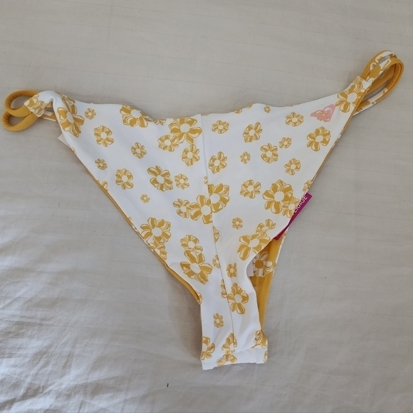 Roxy Flower Lover Reversible Cheeky Bikini Bottoms Mini Coverage size Large - Picture 4 of 8